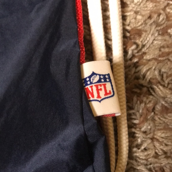 NFL New England Patriots sling bag - Picture 4 of 4